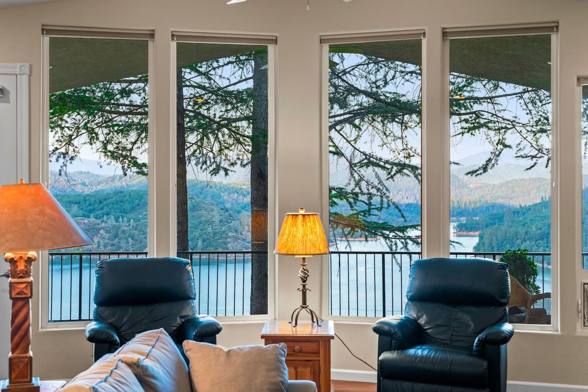 Your Holiday Zen Paradise with Stunning Lakeviews 3