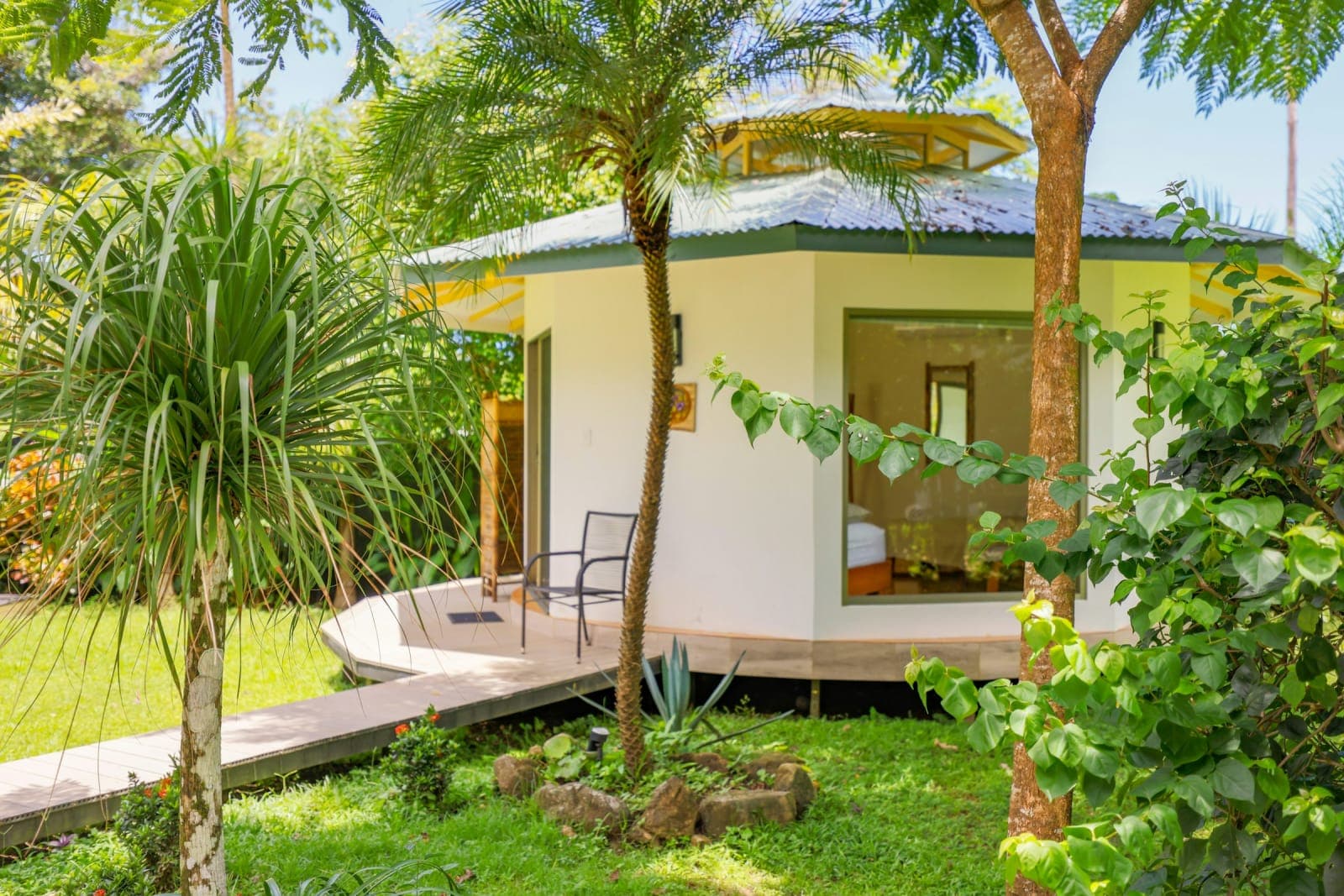 Luxurious 200-hour Yoga Teacher Training in Costa Rica! 2