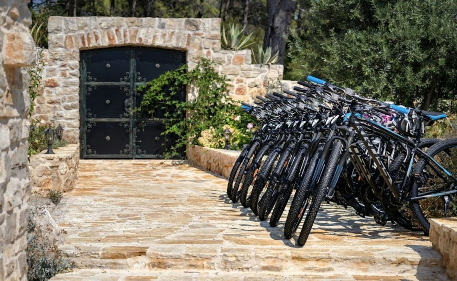 8 Days to Rediscover the Art of Relaxation in Hvar ,Croatia. 4