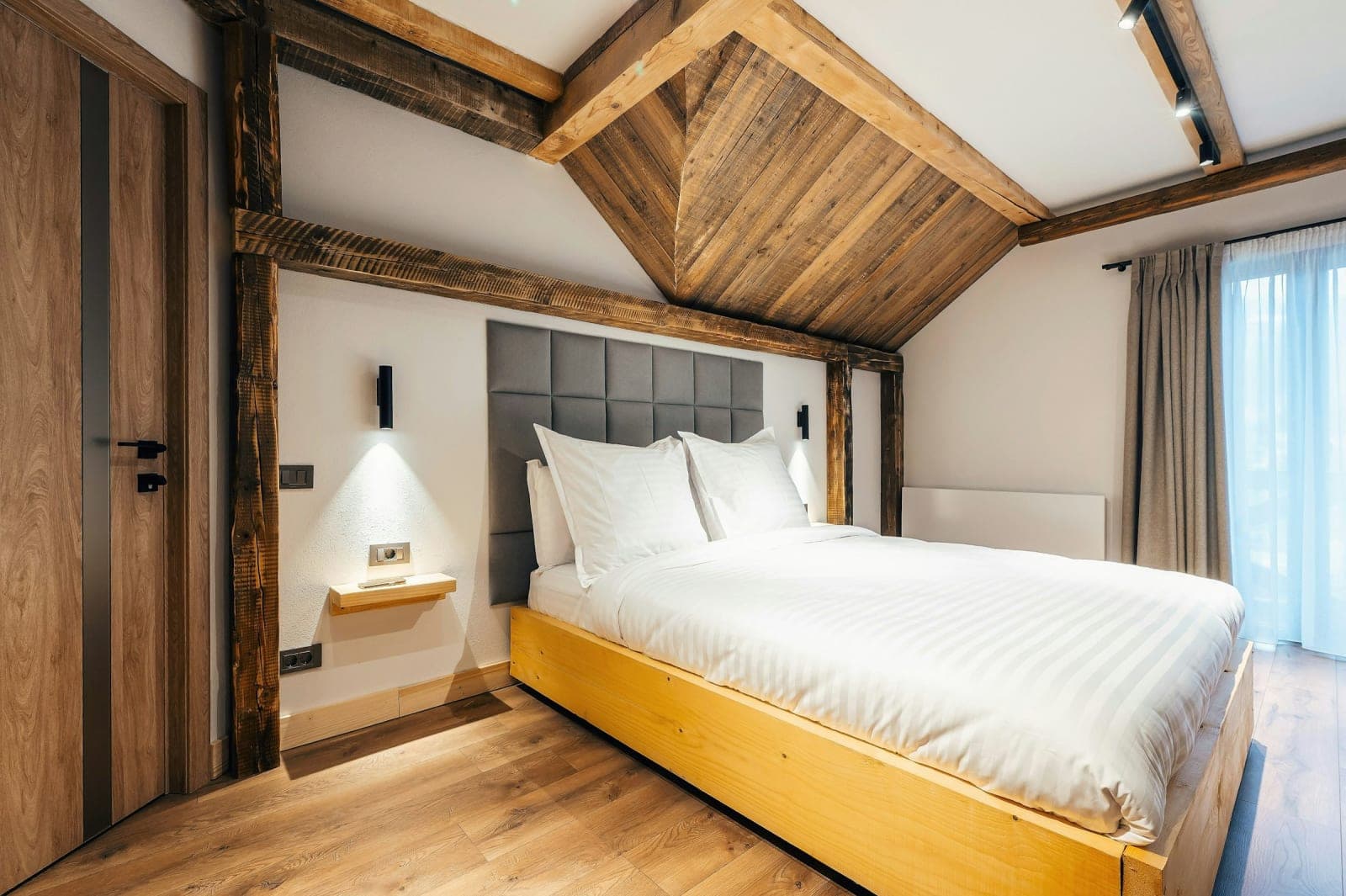 Chalet and retreat center in Bucovina, Romania 5