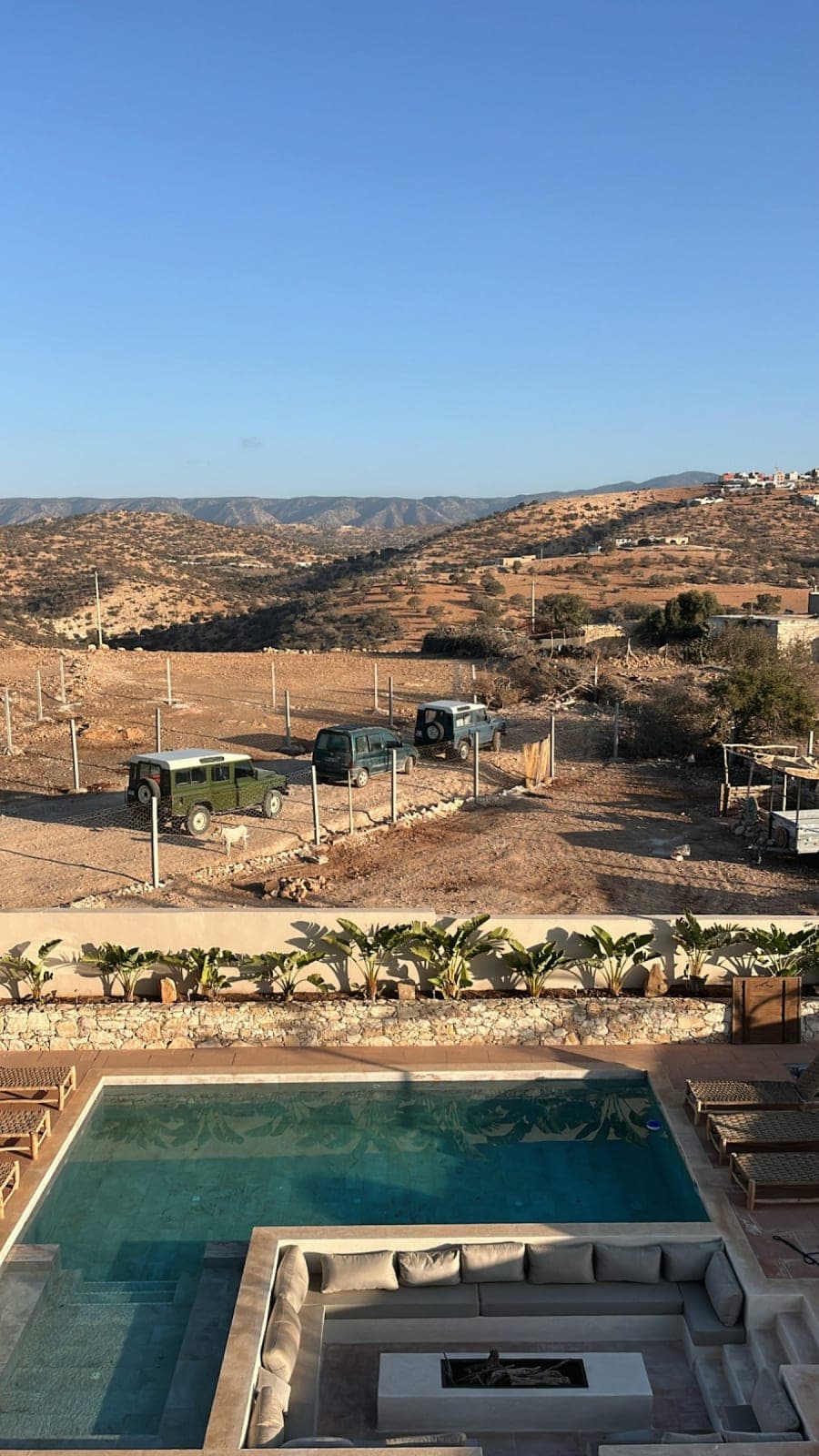 Peaceful villa with panoramic mountain and sea views 5