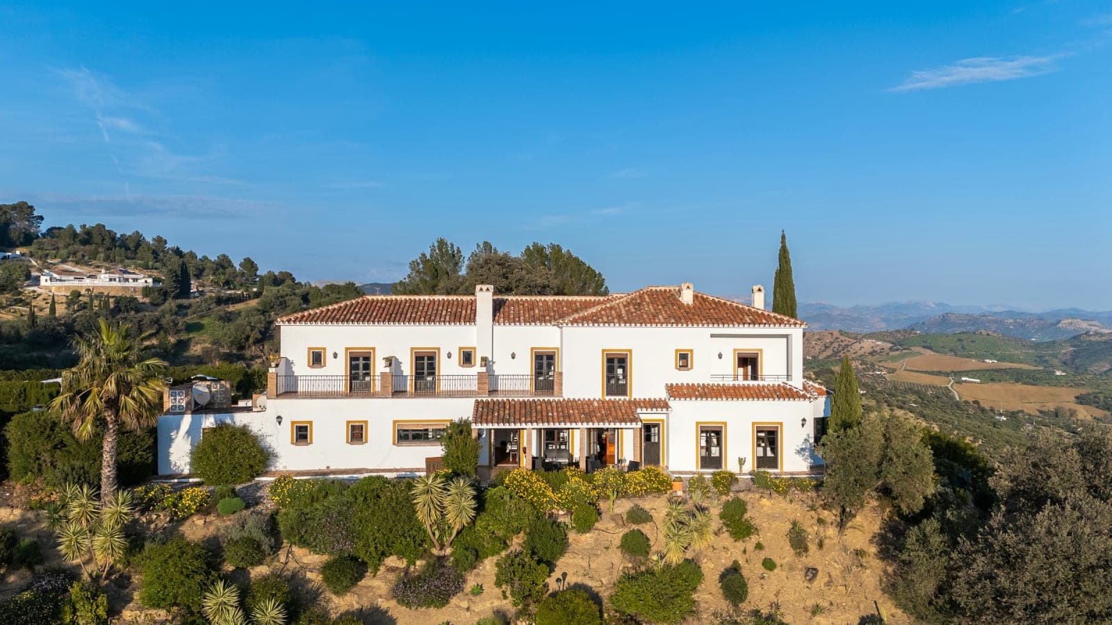 Luxury Retreat Venue with Stunning Views in the Málaga Mount 2