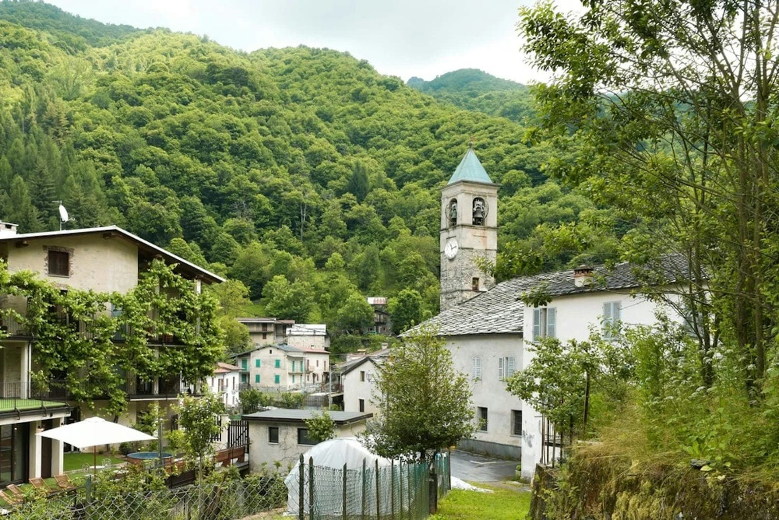 Libera Vite: Retreat House in Piedmont, Italy with Spa