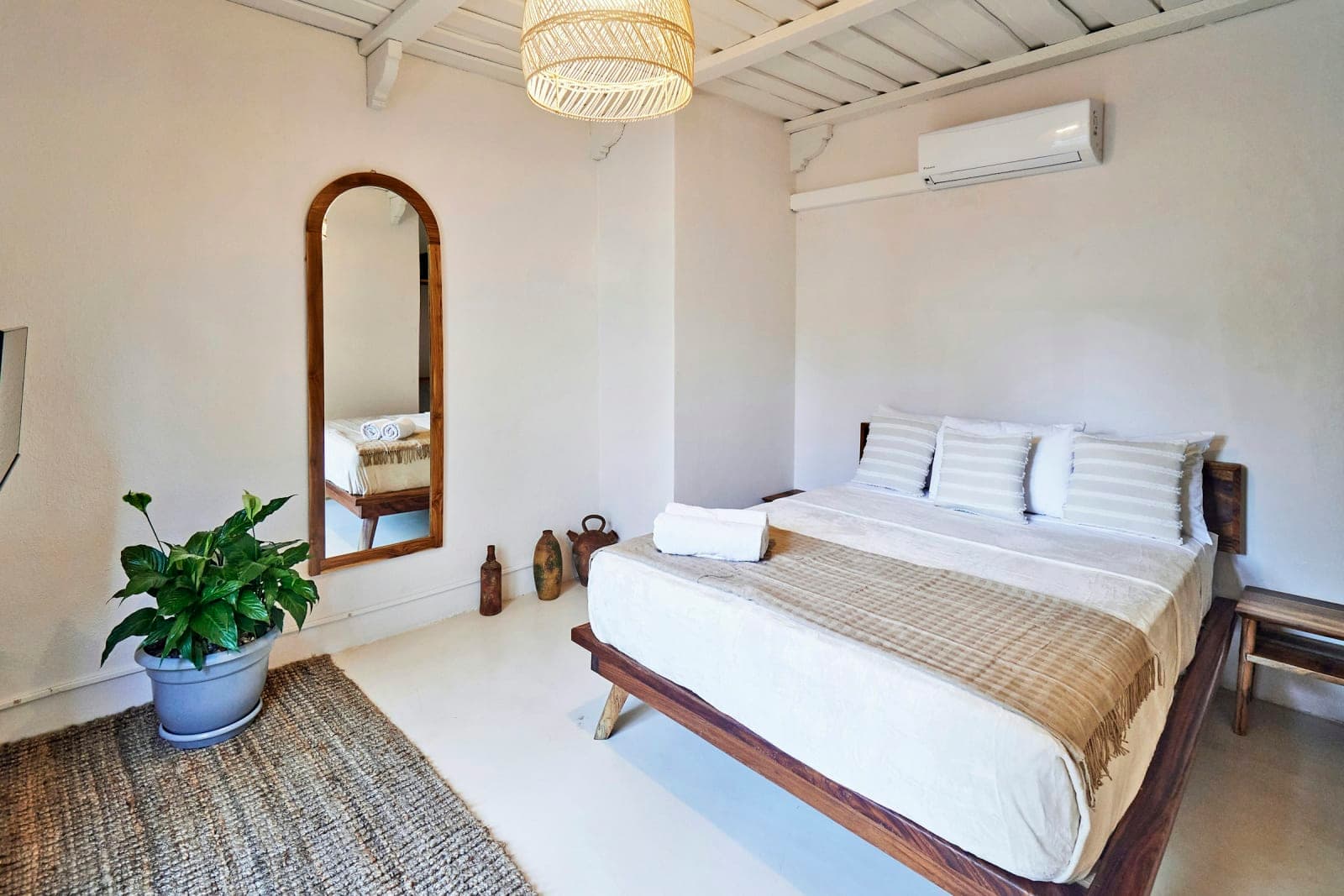 Beachfront Luxury 6BR Retreat Villa • Yoga Shala 5