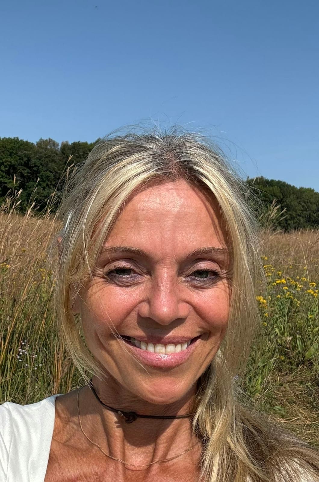 Holistic Practitioner & Retreat and Workshops Facilitator 3