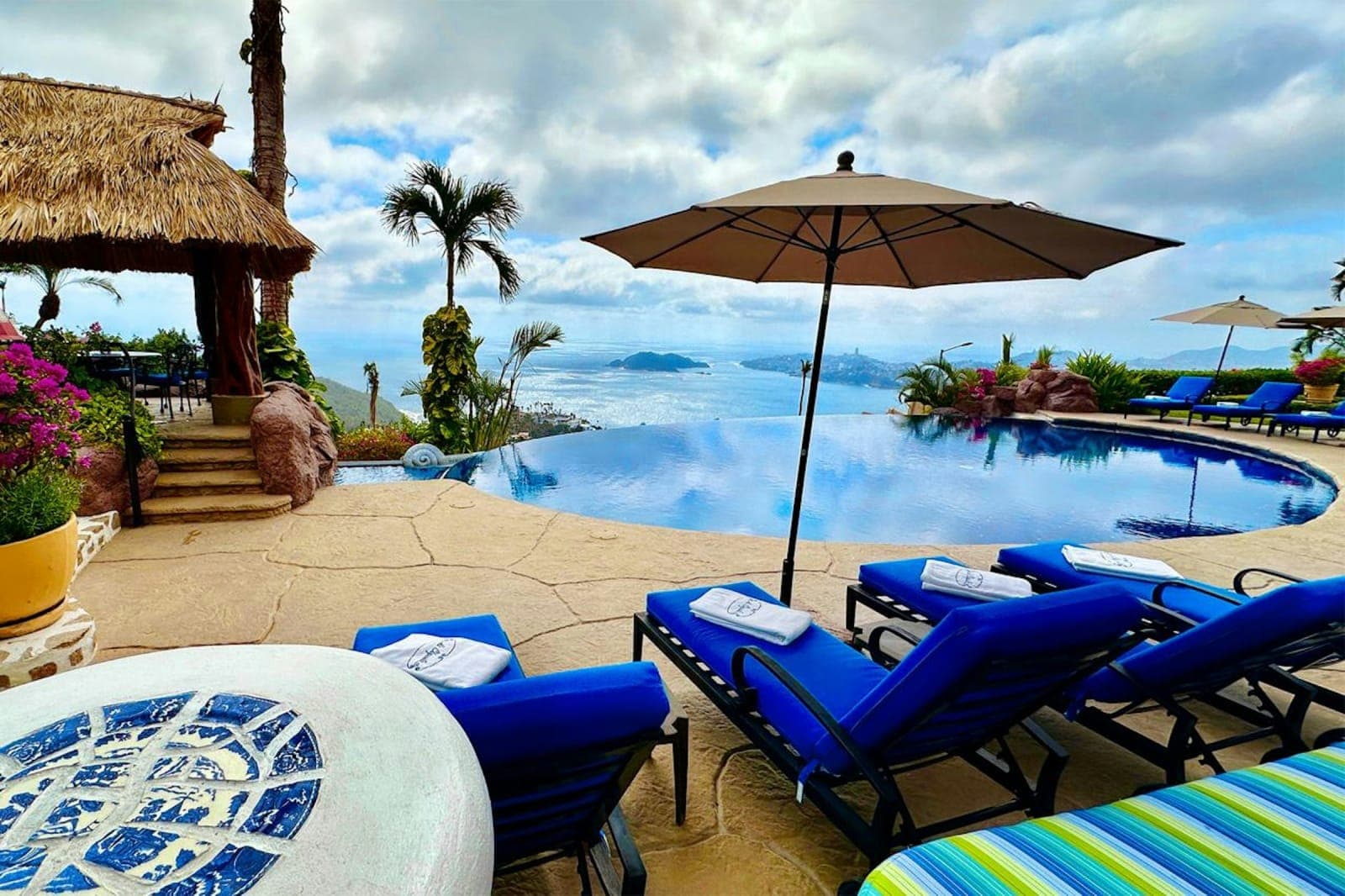 Luxury Gourmet Resort Villa, sleeps 16